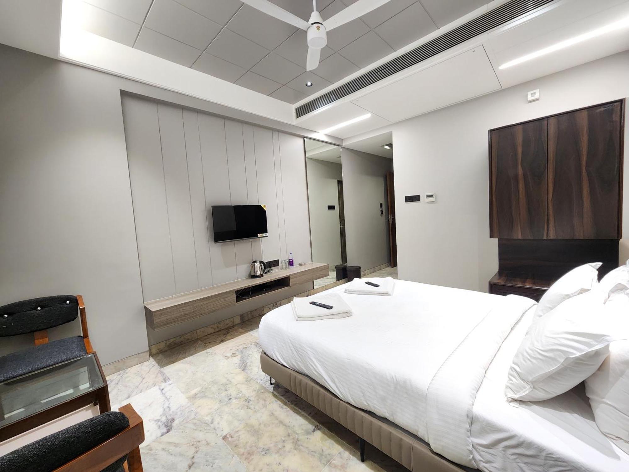 Hotel Statusinn, Ichalkaranji 外观 照片