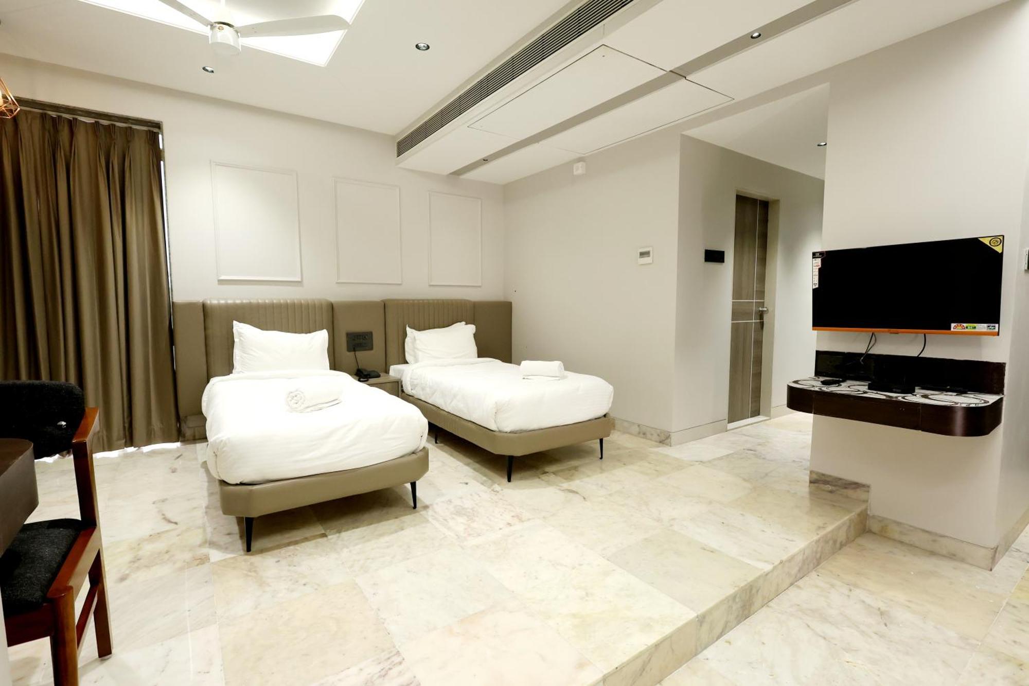 Hotel Statusinn, Ichalkaranji 外观 照片