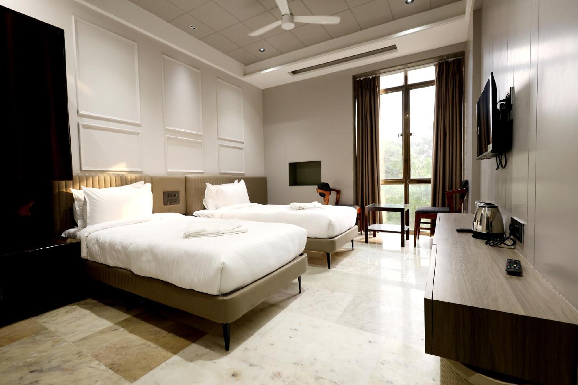 Hotel Statusinn, Ichalkaranji 外观 照片
