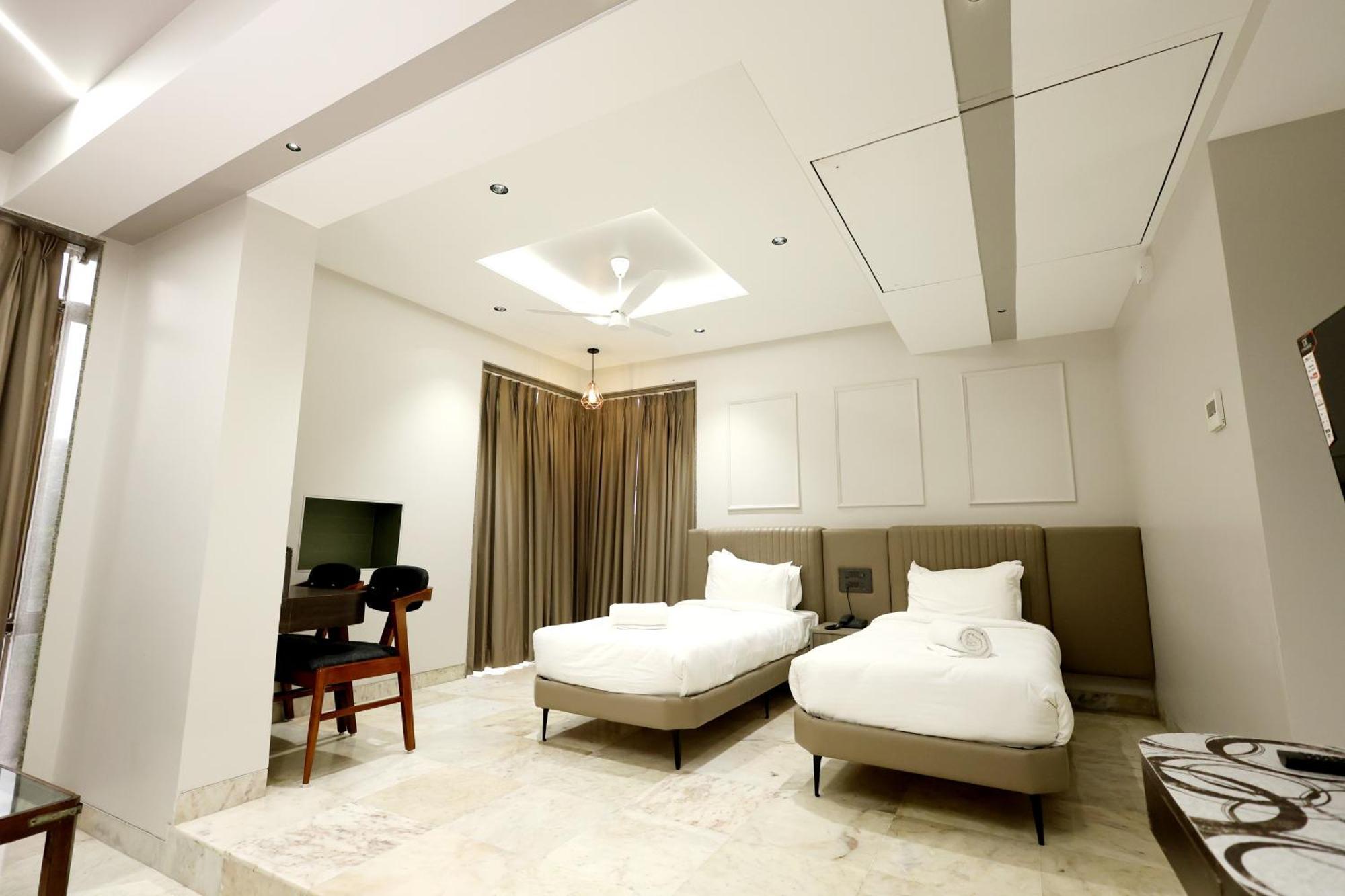Hotel Statusinn, Ichalkaranji 外观 照片