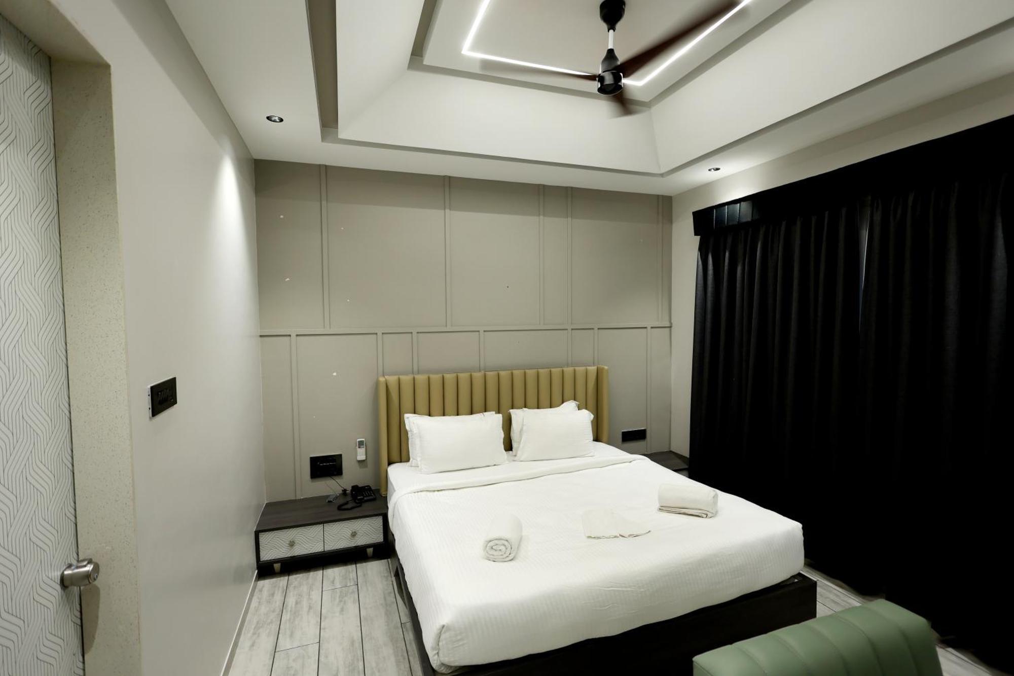 Hotel Statusinn, Ichalkaranji 外观 照片