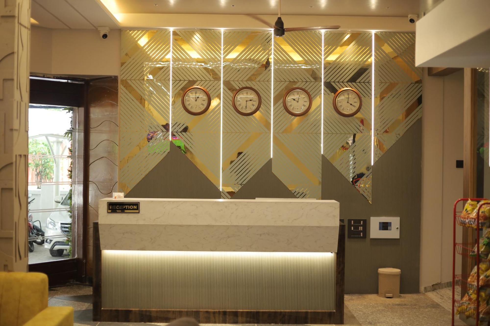 Hotel Statusinn, Ichalkaranji 外观 照片